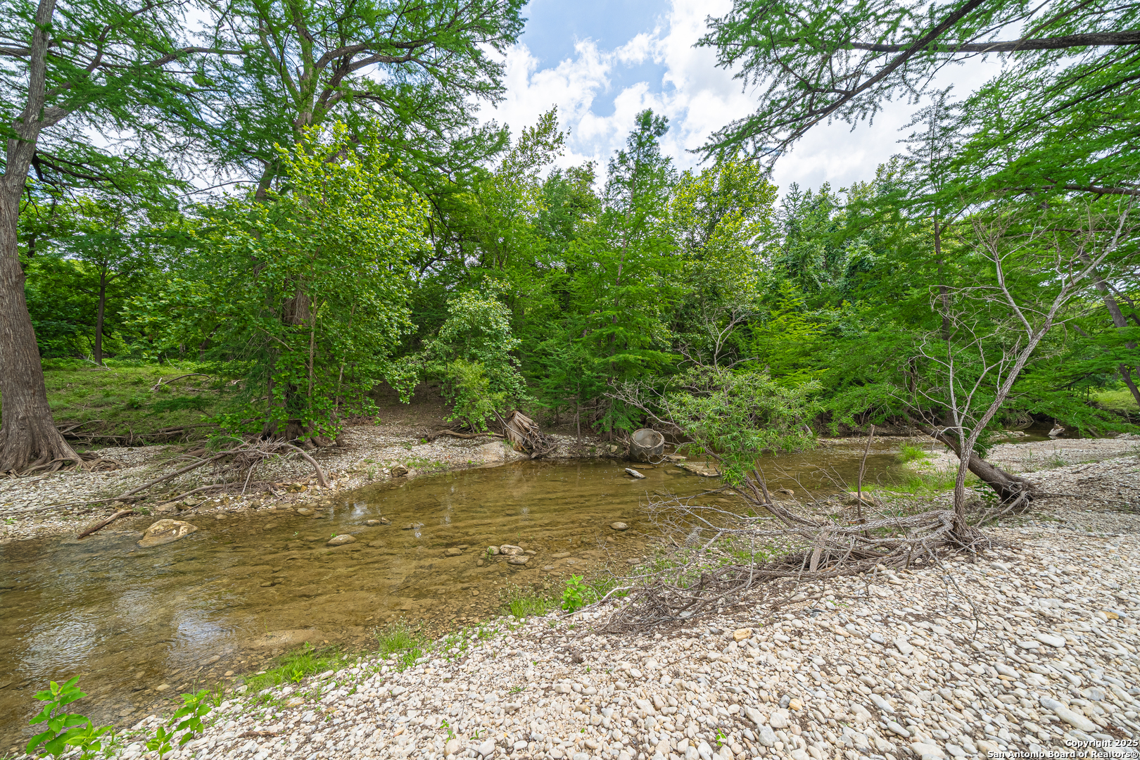960 River Bend Bandera TX 78003