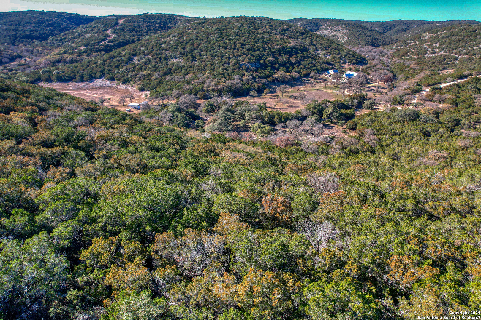 558 S Ridge Drive Concan TX 78838