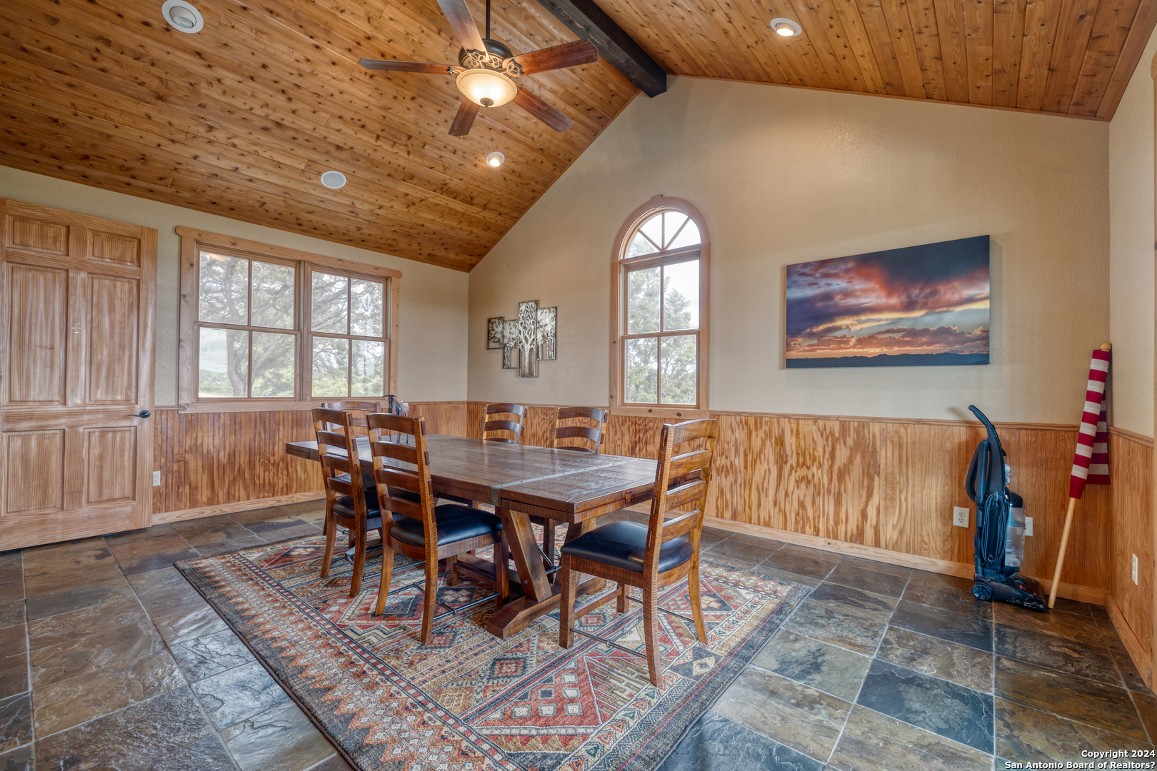 558 S Ridge Drive Concan TX 78838