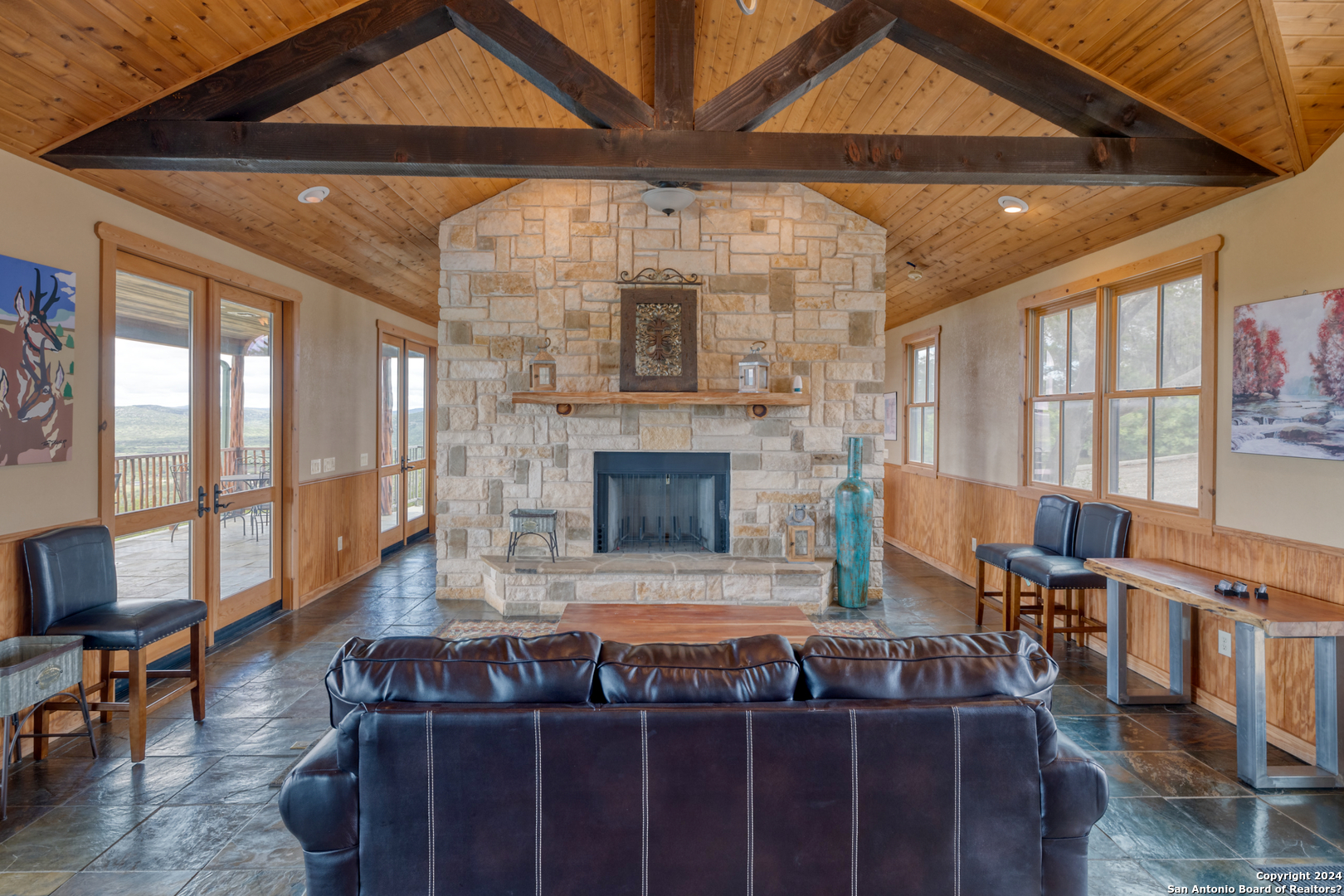 558 S Ridge Drive Concan TX 78838