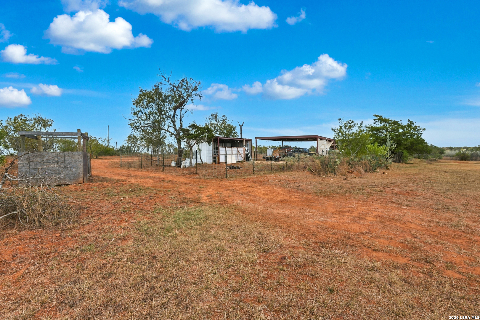 2280 County Road 117 Nixon TX 78140