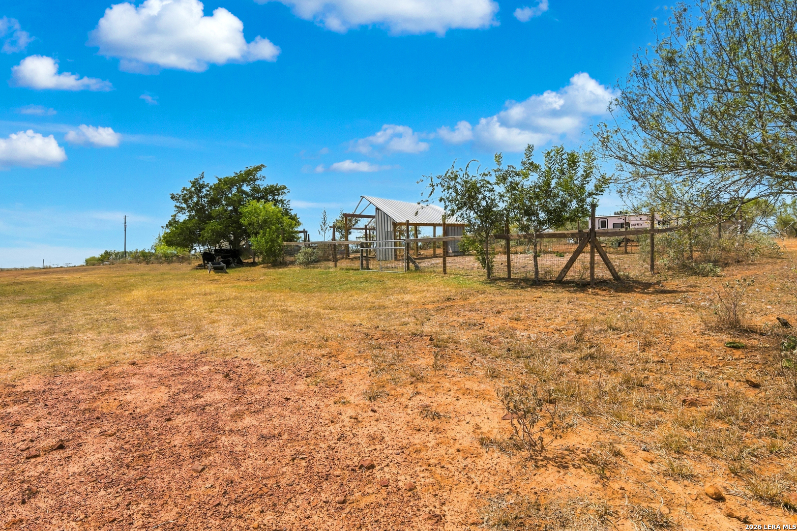 2280 County Road 117 Nixon TX 78140