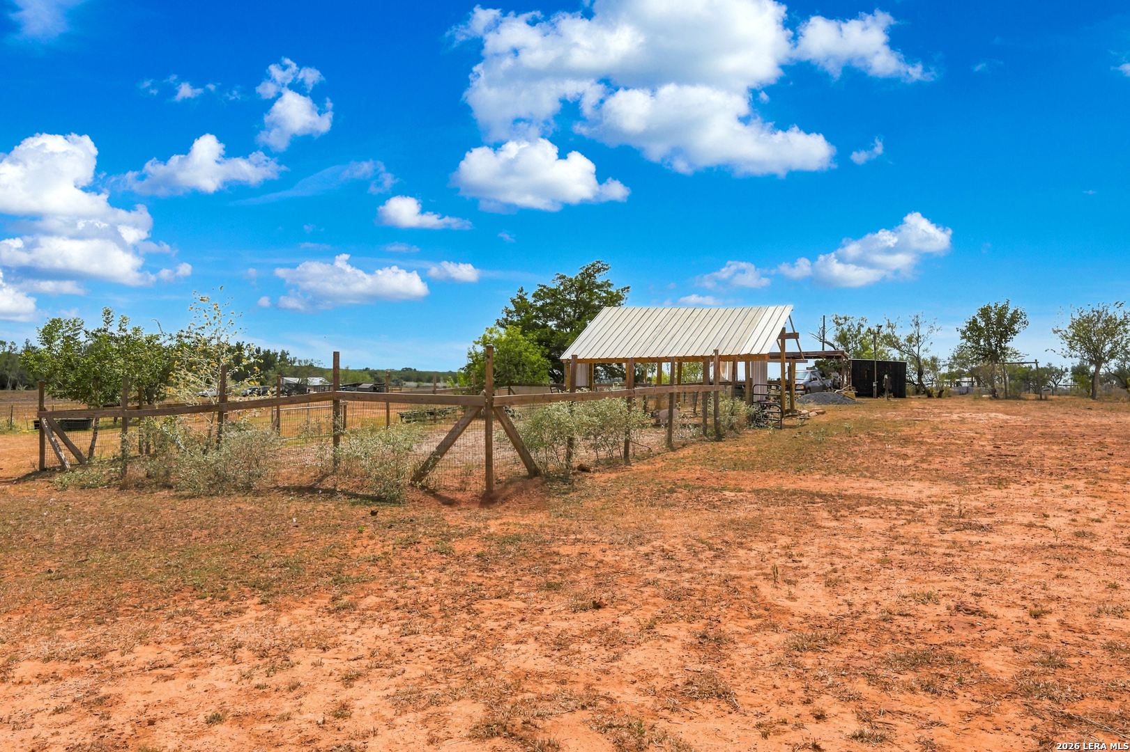 2280 County Road 117 Nixon TX 78140
