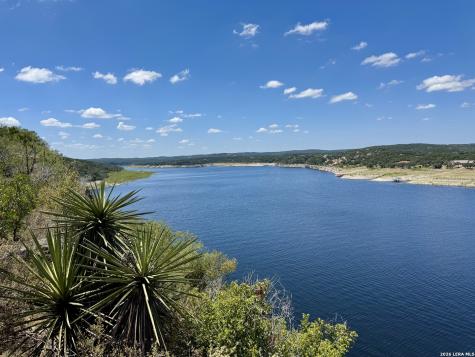 Lot 25 County Road 2602 Mico TX 78056