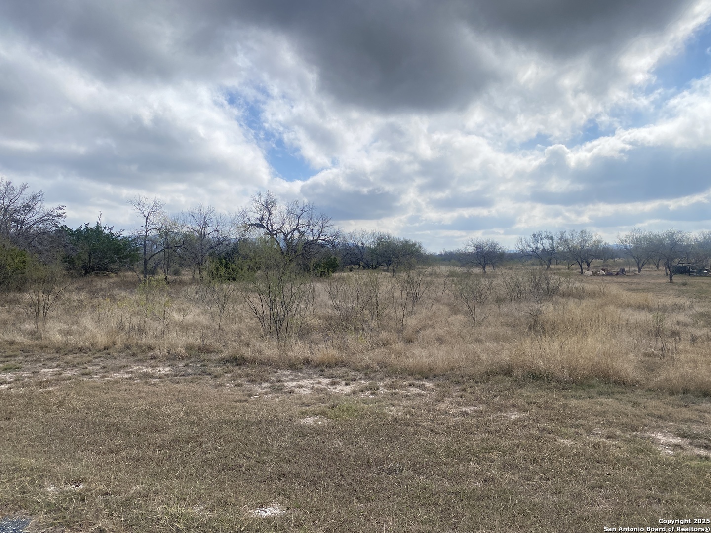 935 Ridge Loop Rio Frio TX 78879
