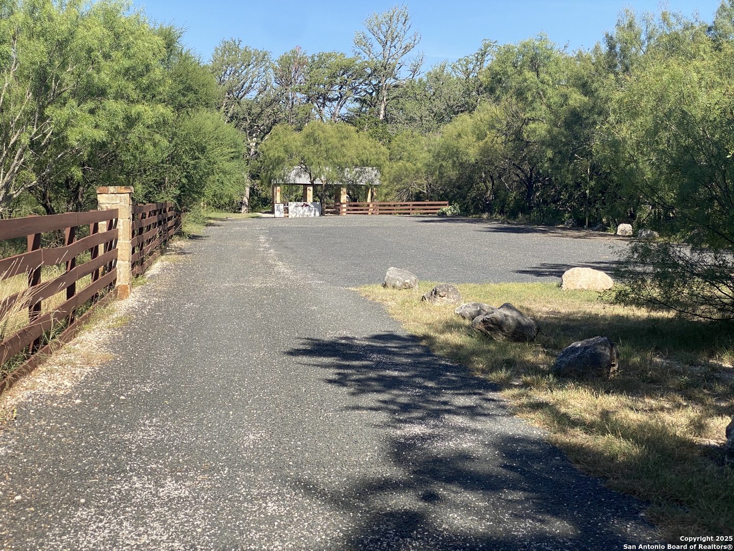 935 Ridge Loop Rio Frio TX 78879