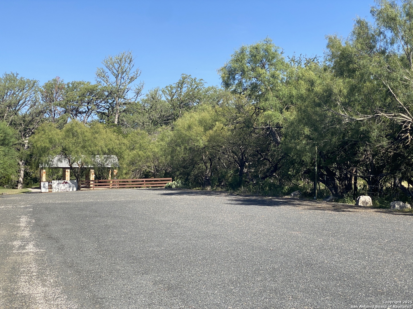 935 Ridge Loop Rio Frio TX 78879