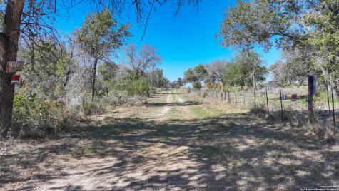 26013 Sand Cliff San Antonio TX 78264
