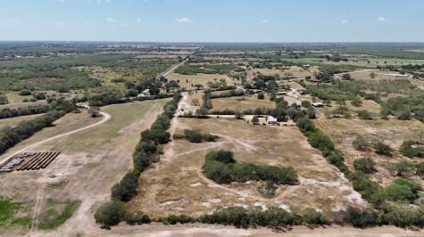4320 Fm 673 Beeville TX 78102