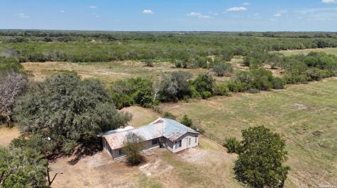 4320 Fm 673 Beeville TX 78102