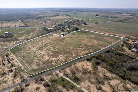 19825 Benton City Somerset TX 78069