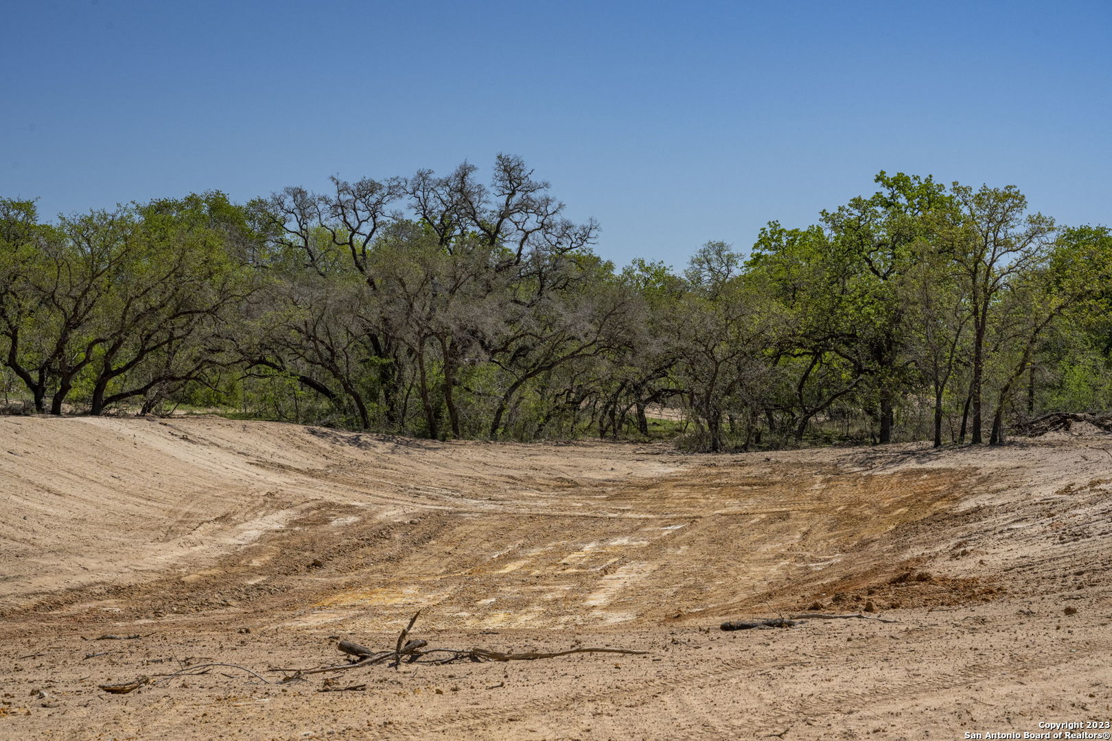 2721 County Road 770 Natalia TX 78059