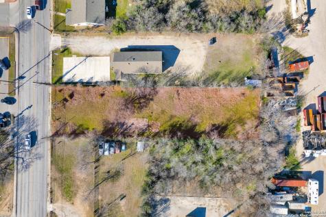 126 NW 36th San Antonio TX 78237