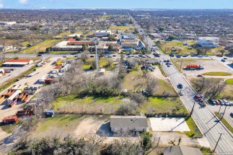 126 NW 36th San Antonio TX 78237