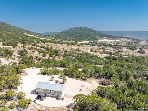 106 Walden Ridge Tarpley TX 78883