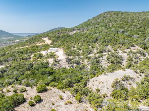 106 Walden Ridge Tarpley TX 78883