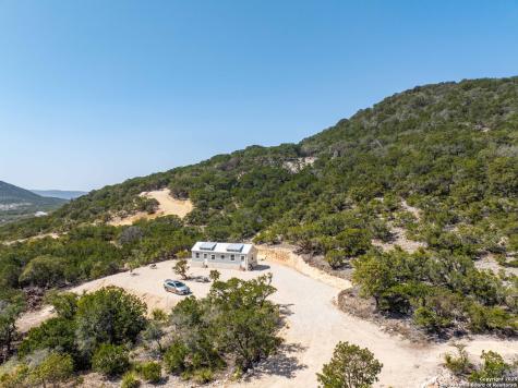 106 Walden Ridge Tarpley TX 78883