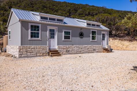 106 Walden Ridge Tarpley TX 78883