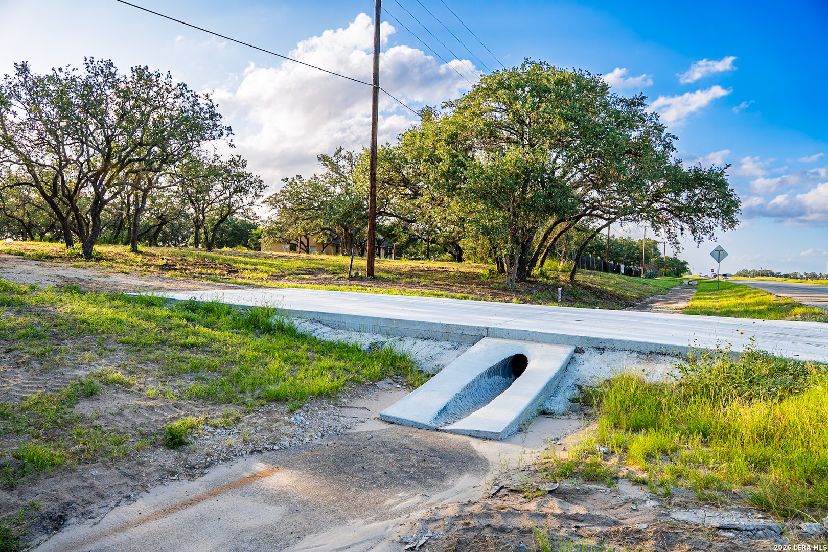 13117 N Highway 16 Poteet TX 78065