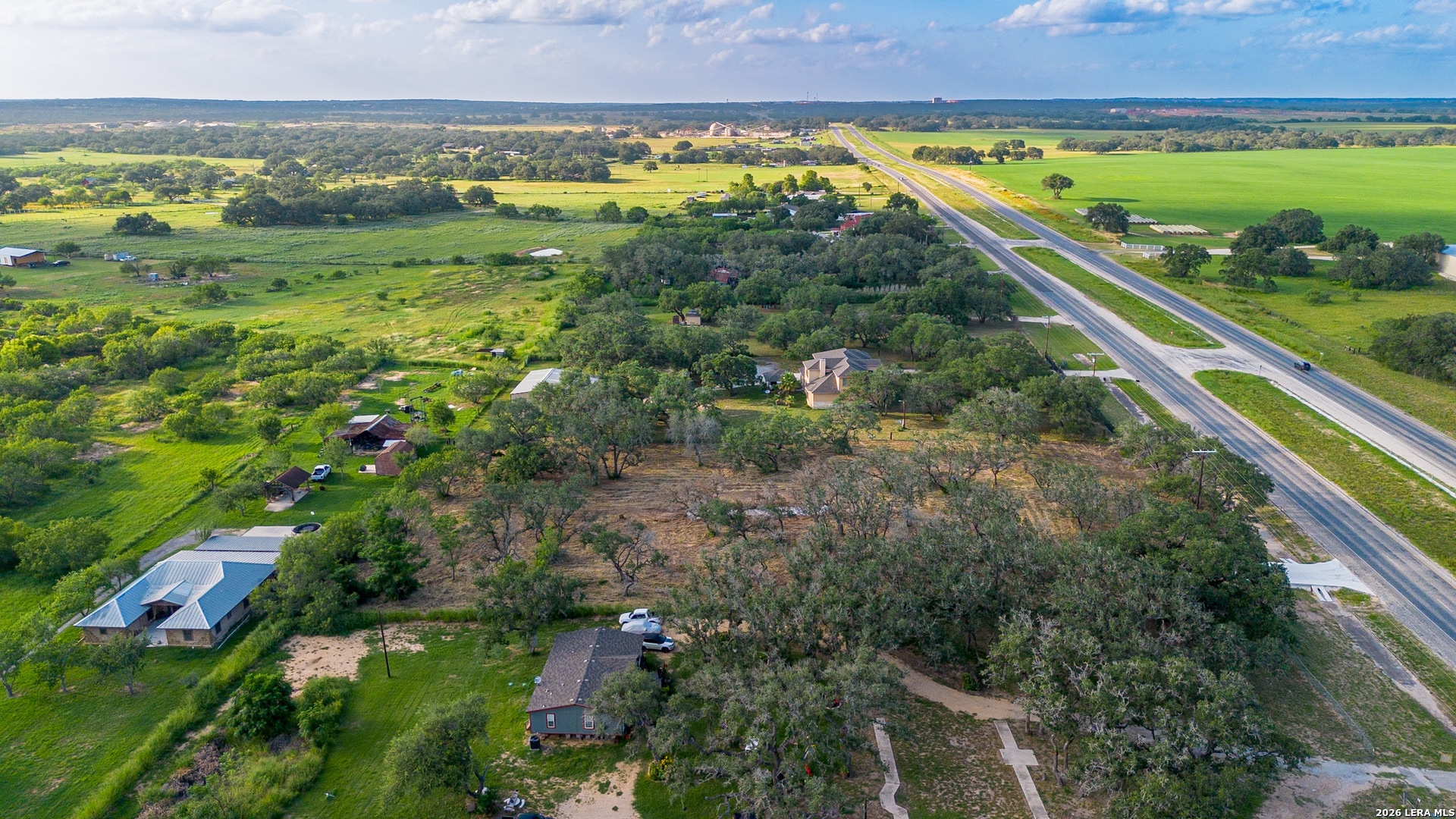 13117 N Highway 16 Poteet TX 78065