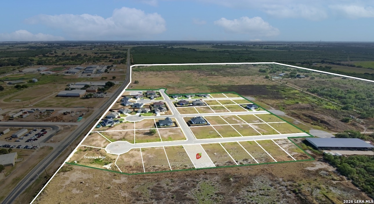 112 Albion Court Poteet TX 78065