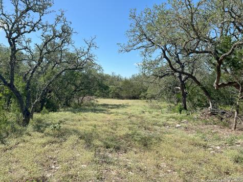 424 Pr 324 Dhanis TX 78850