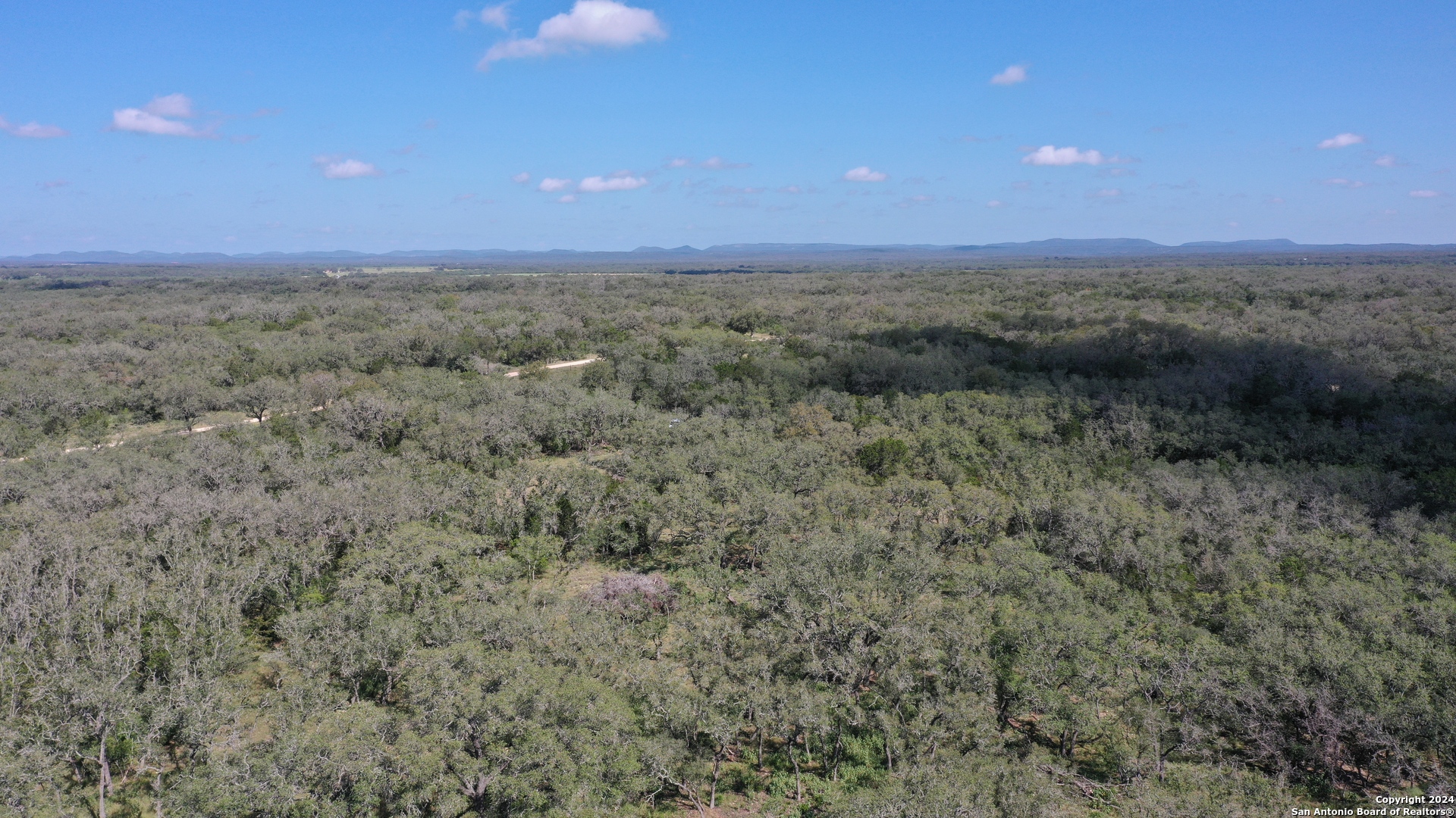 424 Pr 324 Dhanis TX 78850