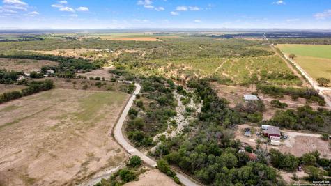 613 County Road 441 Hondo TX 78861