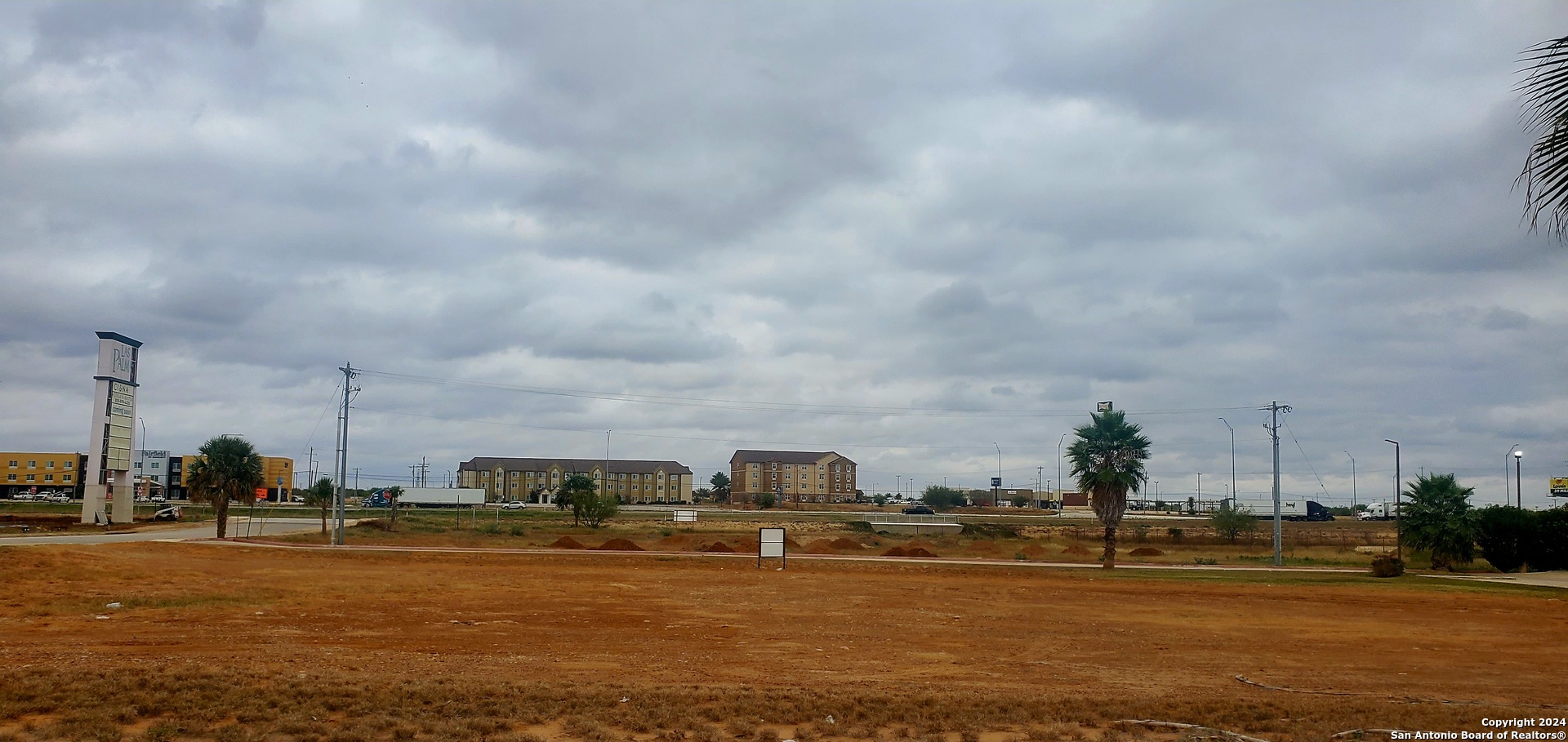 Lot 4-a, Blk 3 Mars Drive Cotulla TX 78014