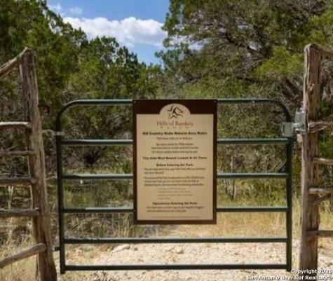 63 Saddleback Ridge Trail Bandera TX 78003