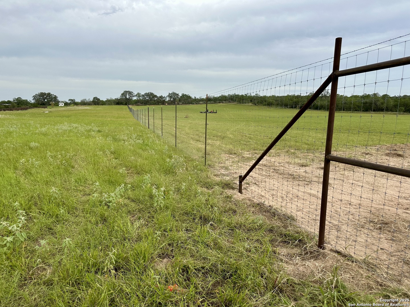 5029 Fm 2504 Poteet TX 78065