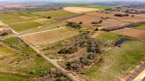11038 County Road 584 Lacoste TX 78039