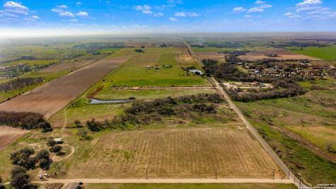11038 County Road 584 Lacoste TX 78039