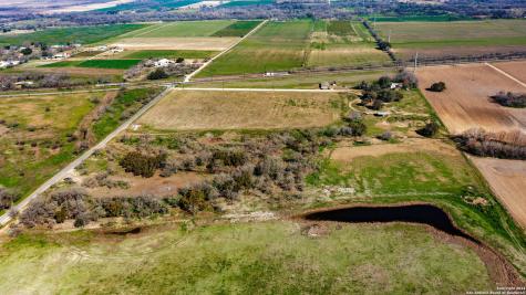 11038 County Road 584 Lacoste TX 78039