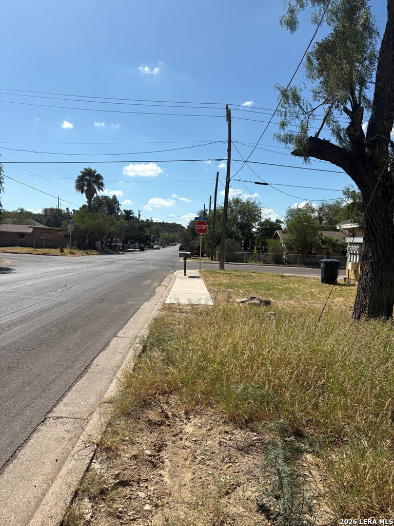 933 Concho Eagle Pass TX 78852