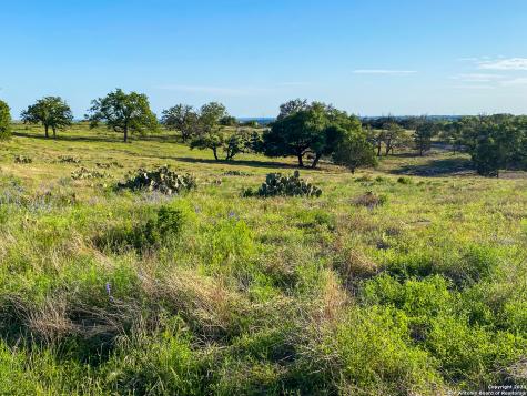 140 Cattlemans Crossing Kerrville TX 78028