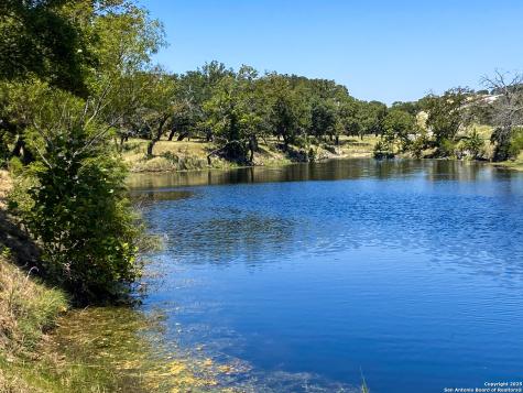 140 Cattlemans Crossing Kerrville TX 78028