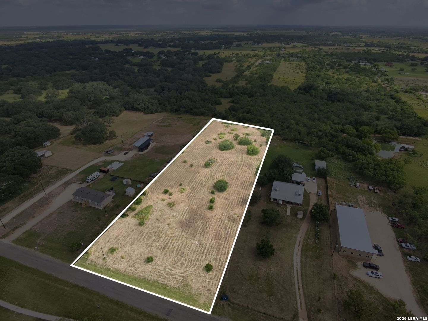 585 County Road 768 Devine TX 78016