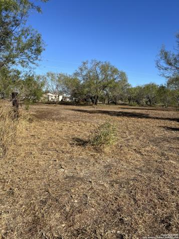 00 Mesquite And Mulberry Jourdanton TX 78026