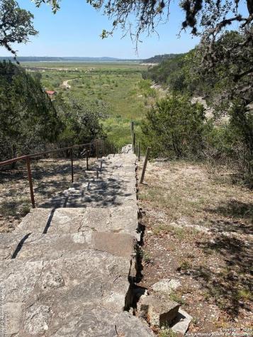 309+310 Spanish Oak Drive Bandera TX 78003