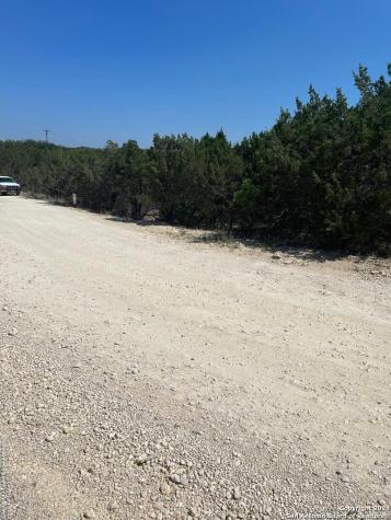 309+310 Spanish Oak Drive Bandera TX 78003