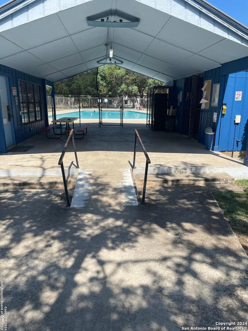 309+310 Spanish Oak Drive Bandera TX 78003