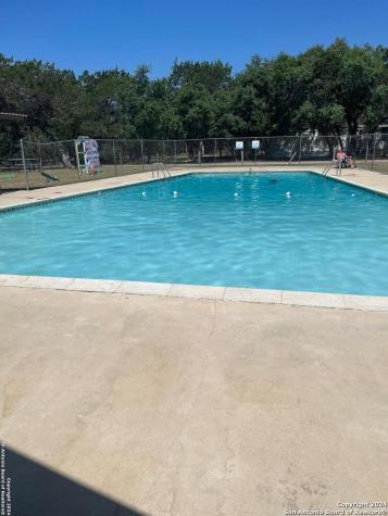 309+310 Spanish Oak Drive Bandera TX 78003