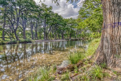 3154 Little Dry Frio Road Rio Frio TX 78879