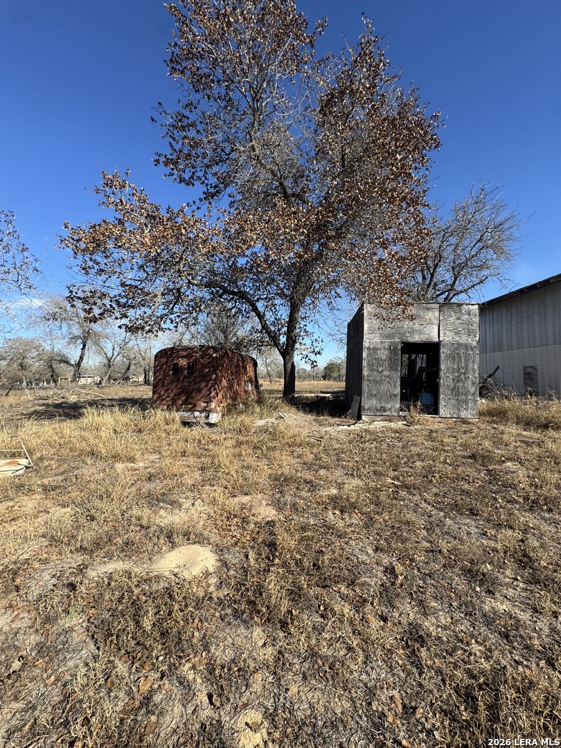 122 Woodcrest Somerset TX 78069