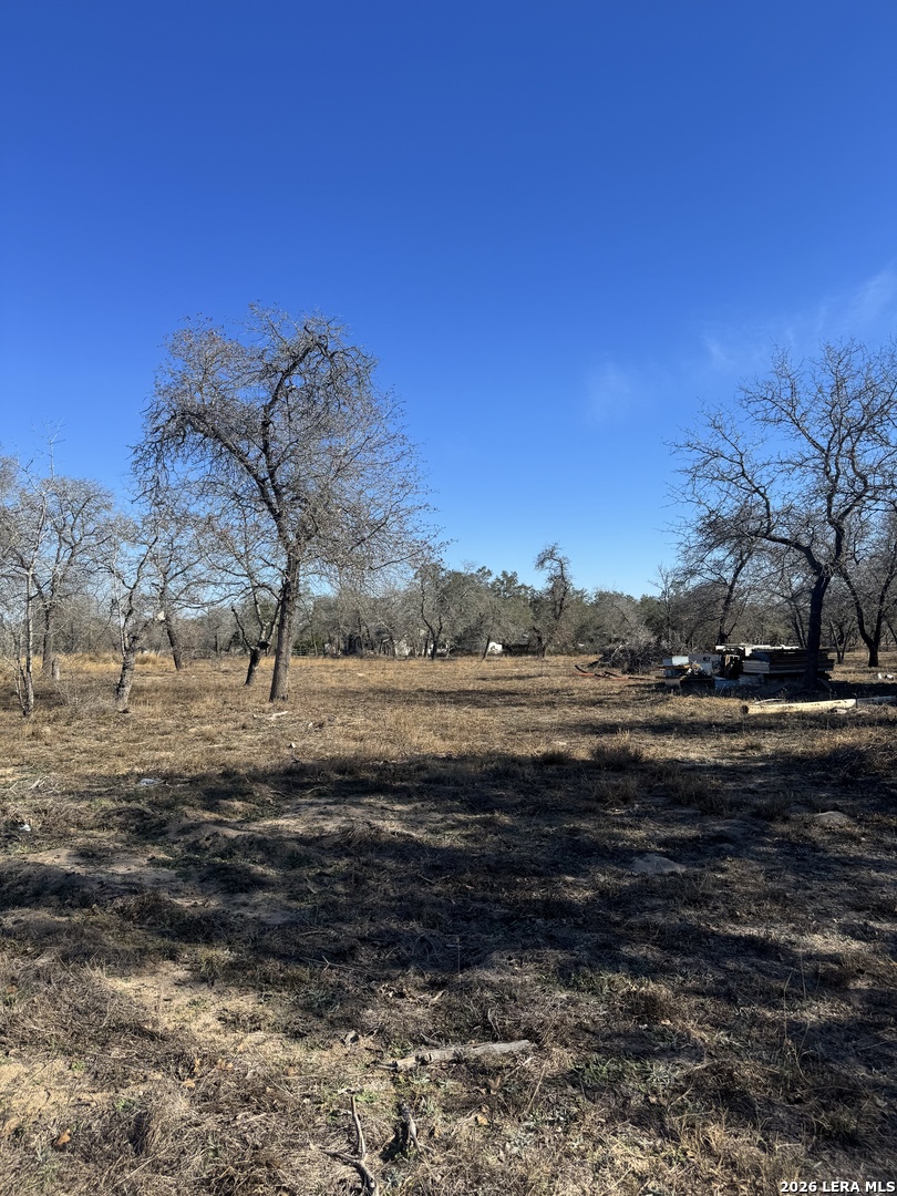 122 Woodcrest Somerset TX 78069