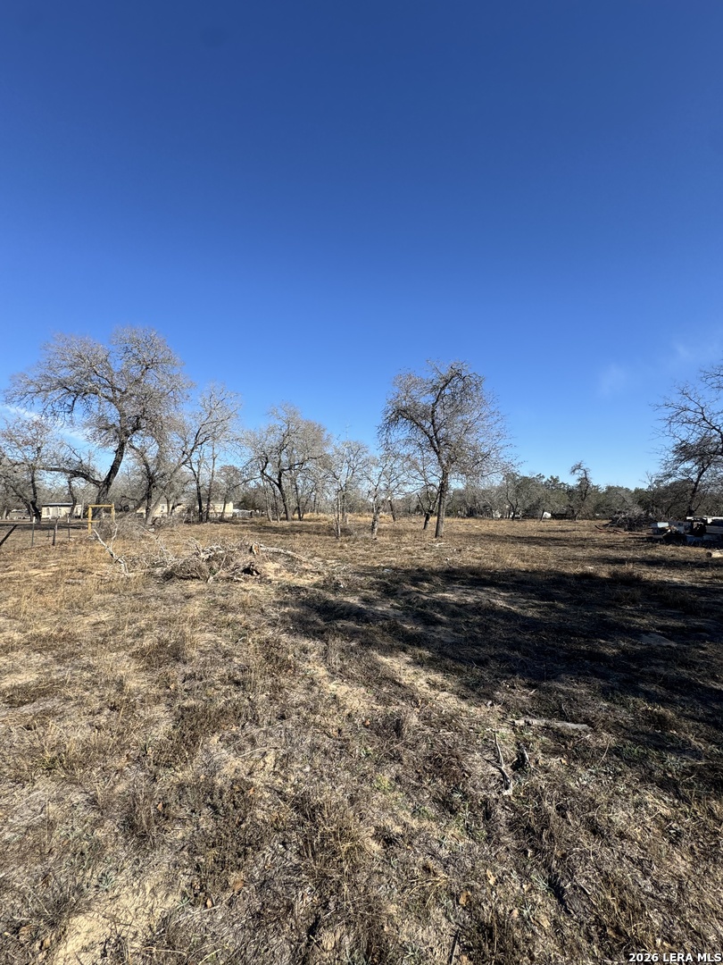122 Woodcrest Somerset TX 78069