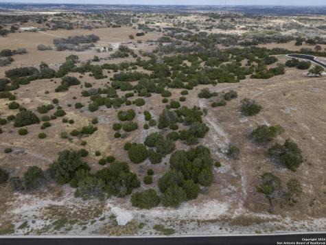 30 Buckskin Path Fredericksburg TX 78624