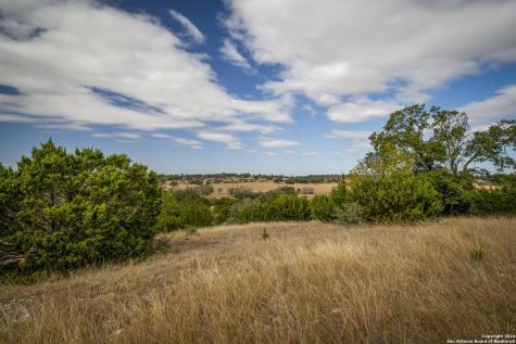 30 Buckskin Path Fredericksburg TX 78624