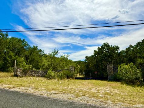 9852 Marnoch Road Helotes TX 78023